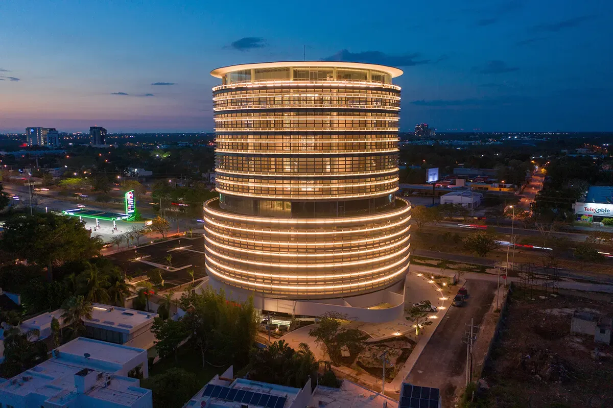 Torre ORION, sede de Cúspide Uroginecología en Mérida
